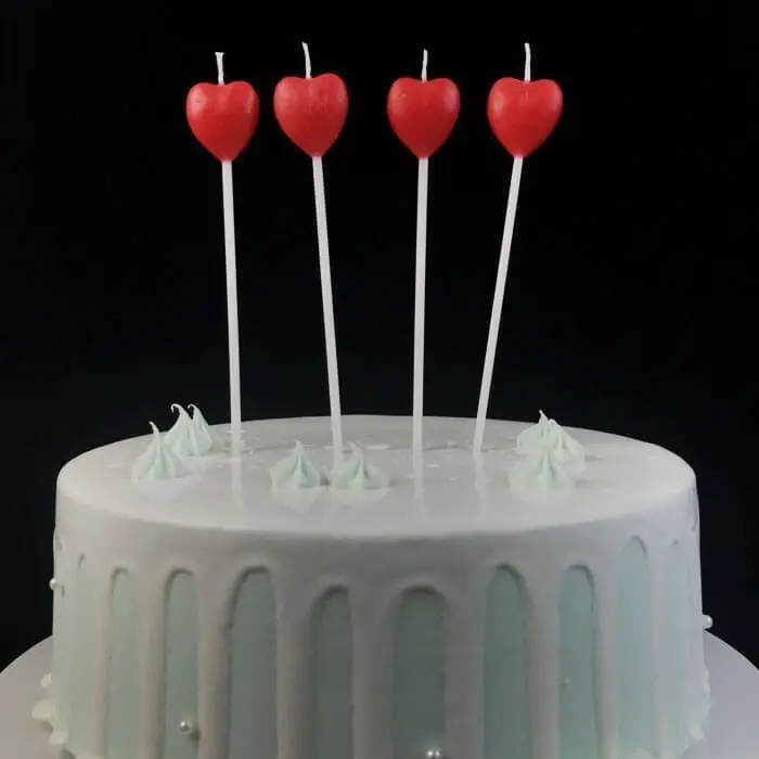 Top Red Heart Shaped Valentine Candles 1