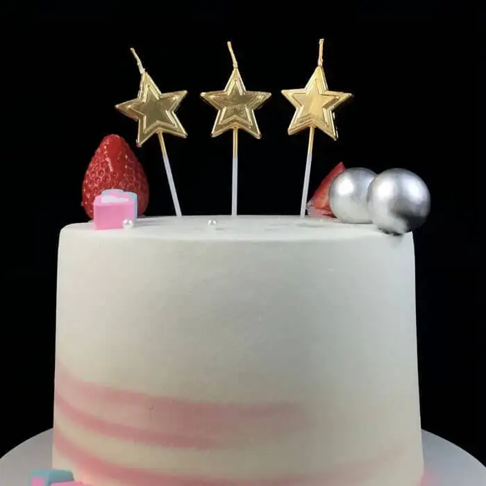 Top Gold Star Shaped Birthday Candles On A Stick 1