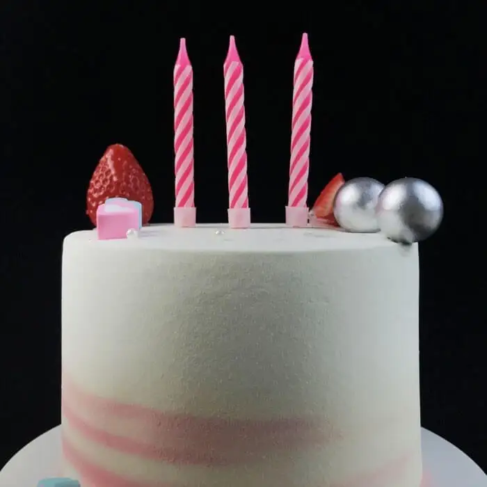 Pink Spiral Taper Birthday Candles 1
