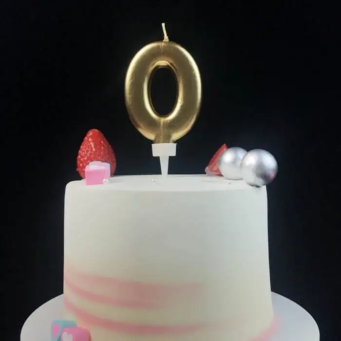 Número de pastel de cumpleaños extra grande Vela en oro 1
